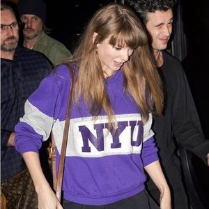 pressbox nyu vintage pullover sweatshirt seen on taylor swift